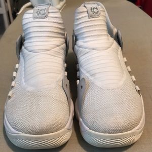 Nike KD10/KDX kids shoes
